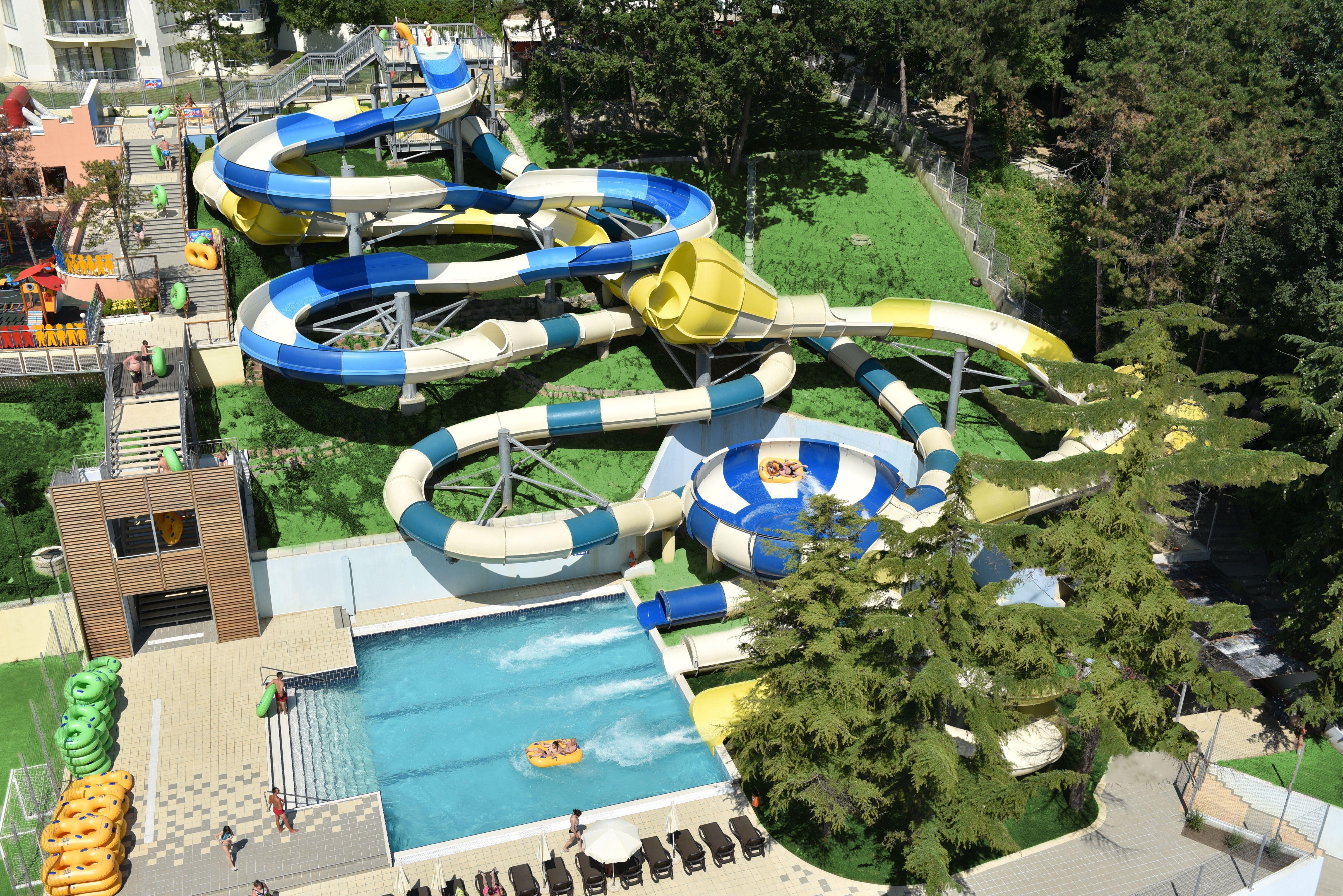 Aquaclub Grifid Bolero 4*