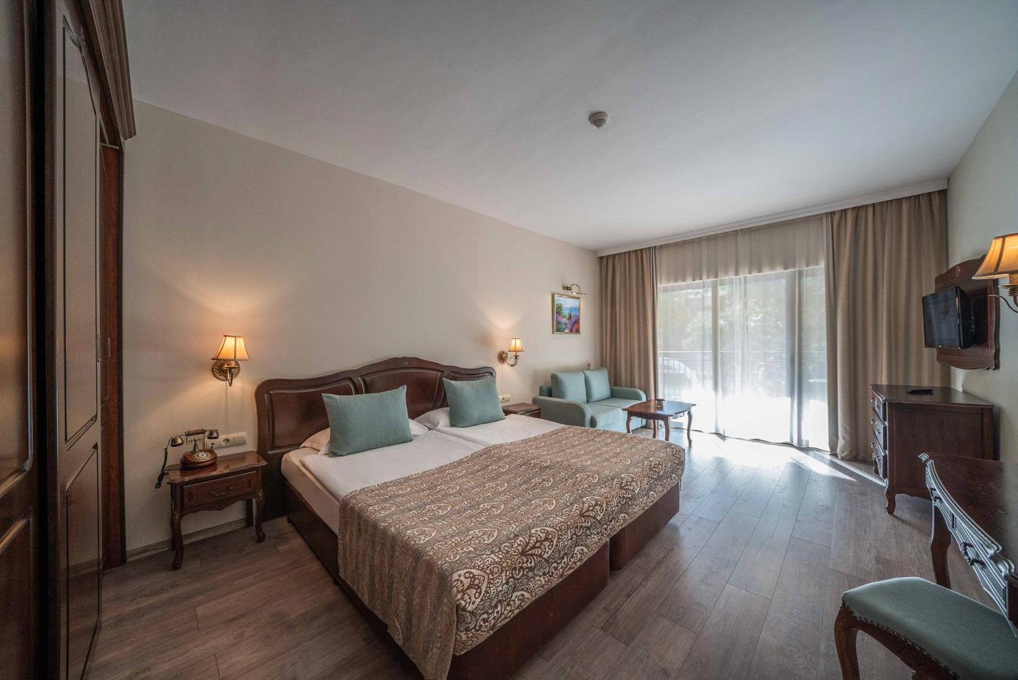 Otel Aquaclub Grifid Bolero 4*
